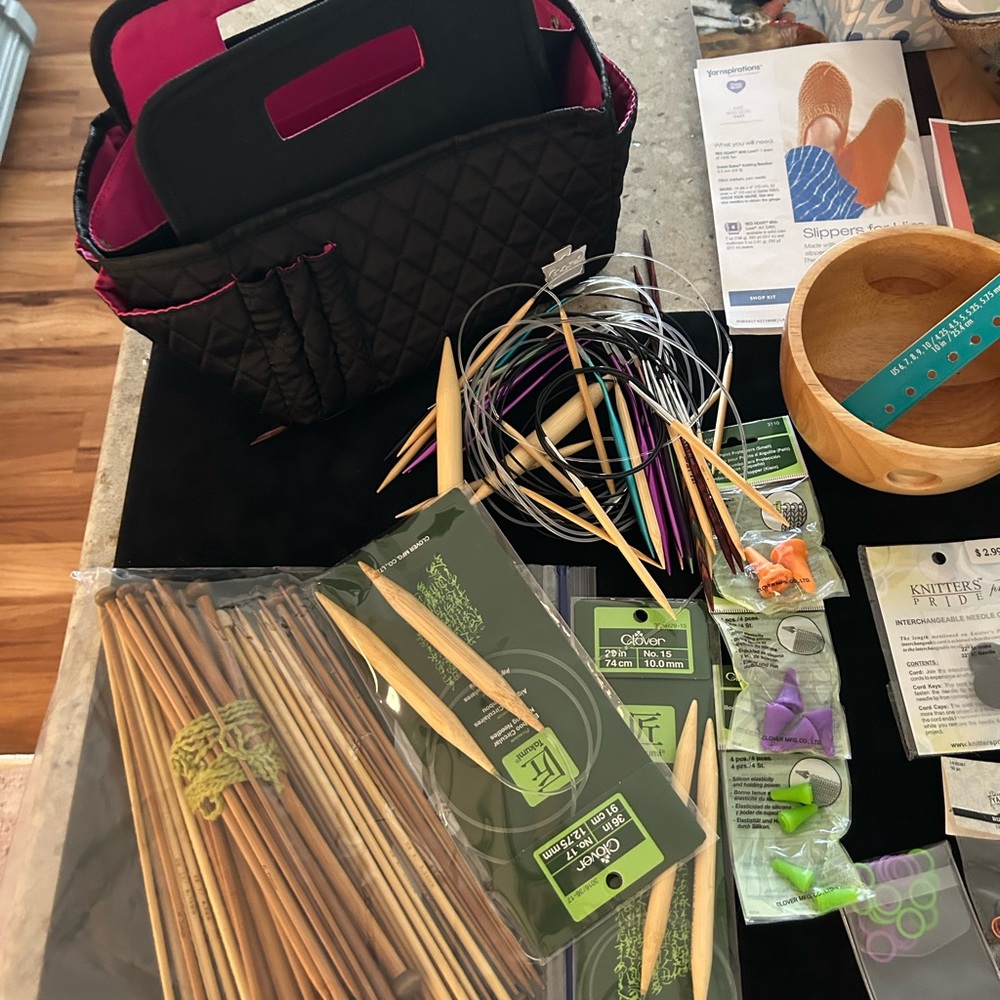 Premium Knitting Needle Set with Black and Brown Case